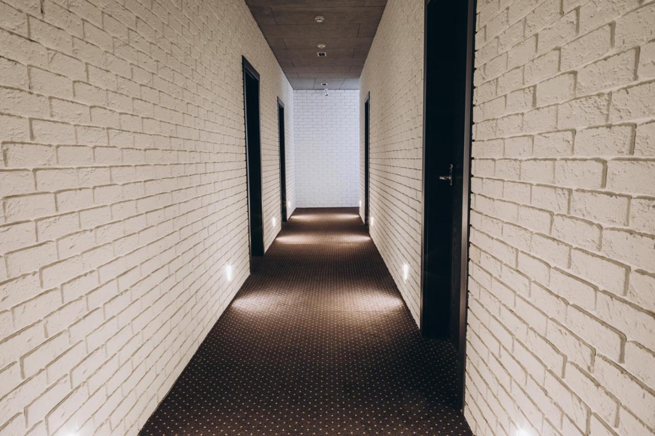 Otel Готель Хостел Rooms